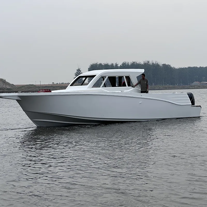 Bateau de pêche sportif en fibre de verre de 12,8 millions
