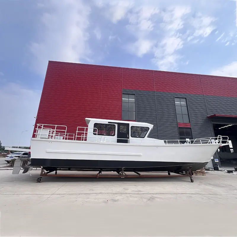 Boat de croisière de 13,8 millions
