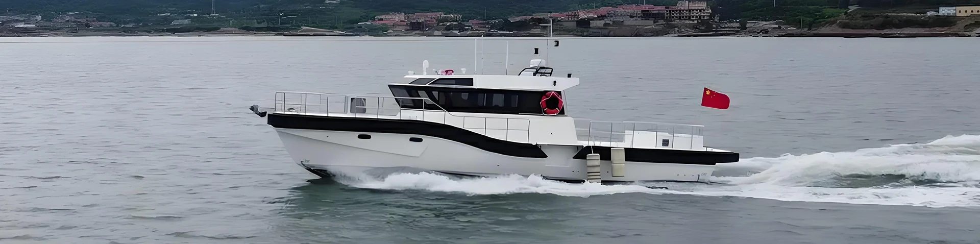 Bateau en fibre de verre
