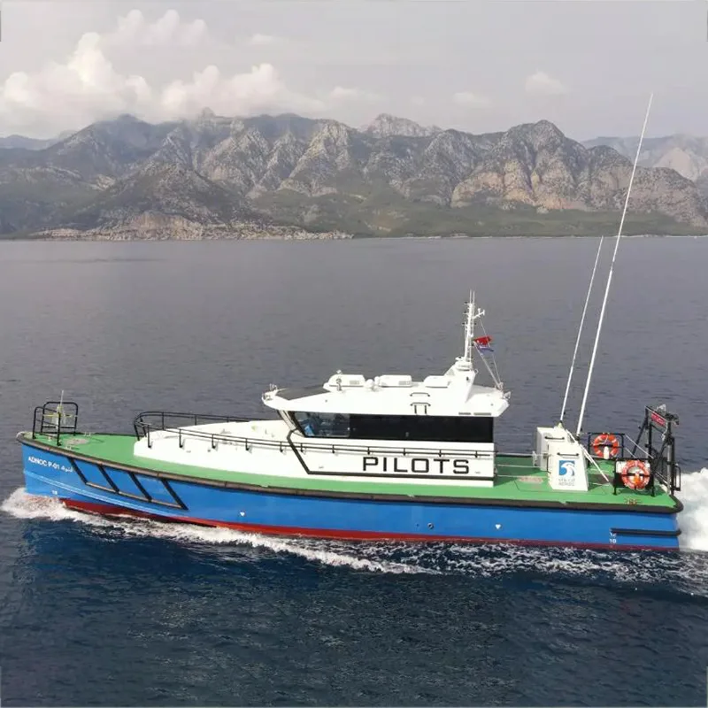 Bateau pilote de port polyvalent de 62 pieds